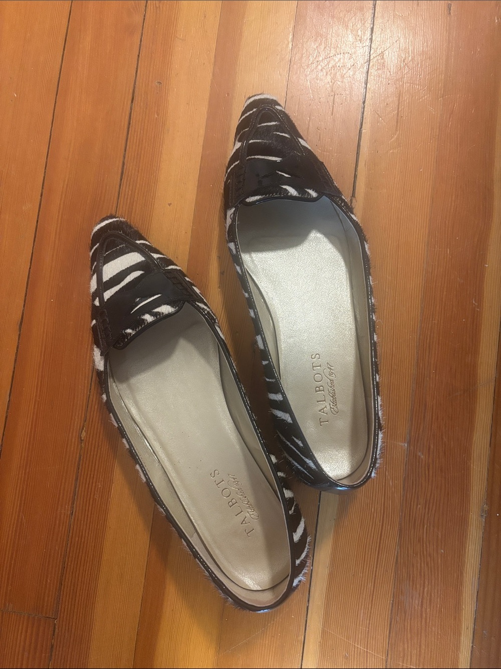 Talbots Black & White Zebra-Print Pointed Loafers